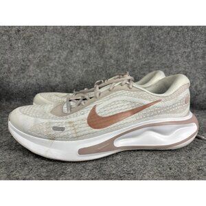 Nike Running Shoes Womens Size 11 White Pink Lightweight Training Athletic
